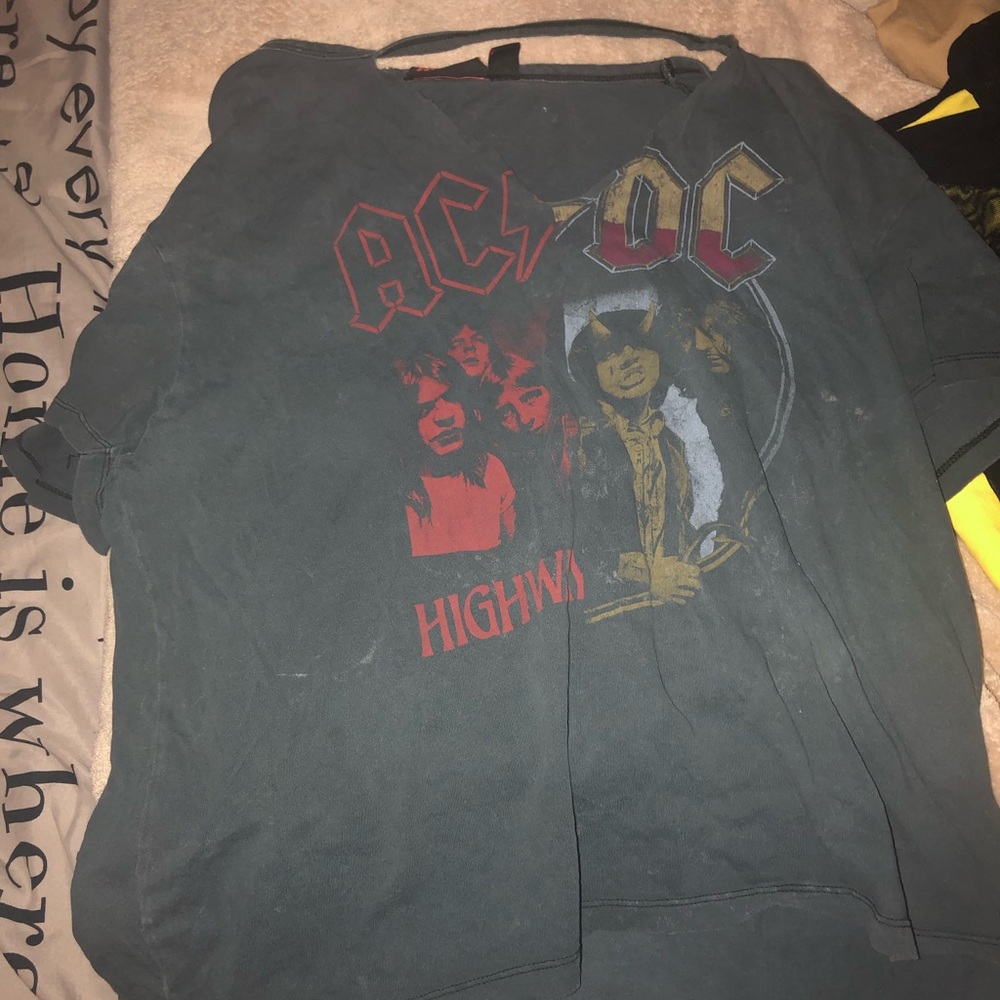 ACDC shirt size medium